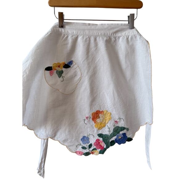 Vintage Hand Stitched Floral Applique Half Apron - Picture 2 of 4